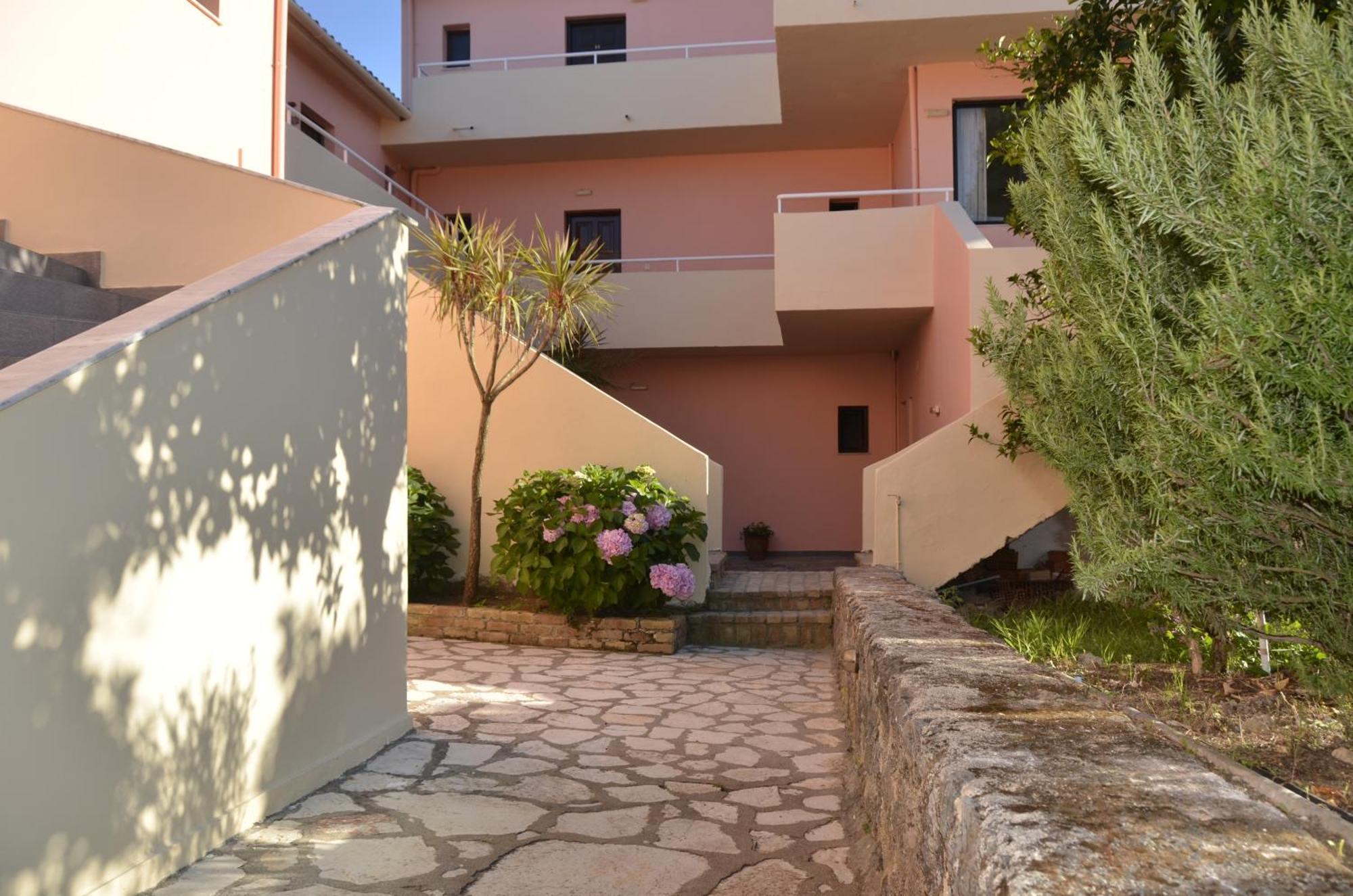 Penelope Apartment Hotel Dassia  Exterior photo