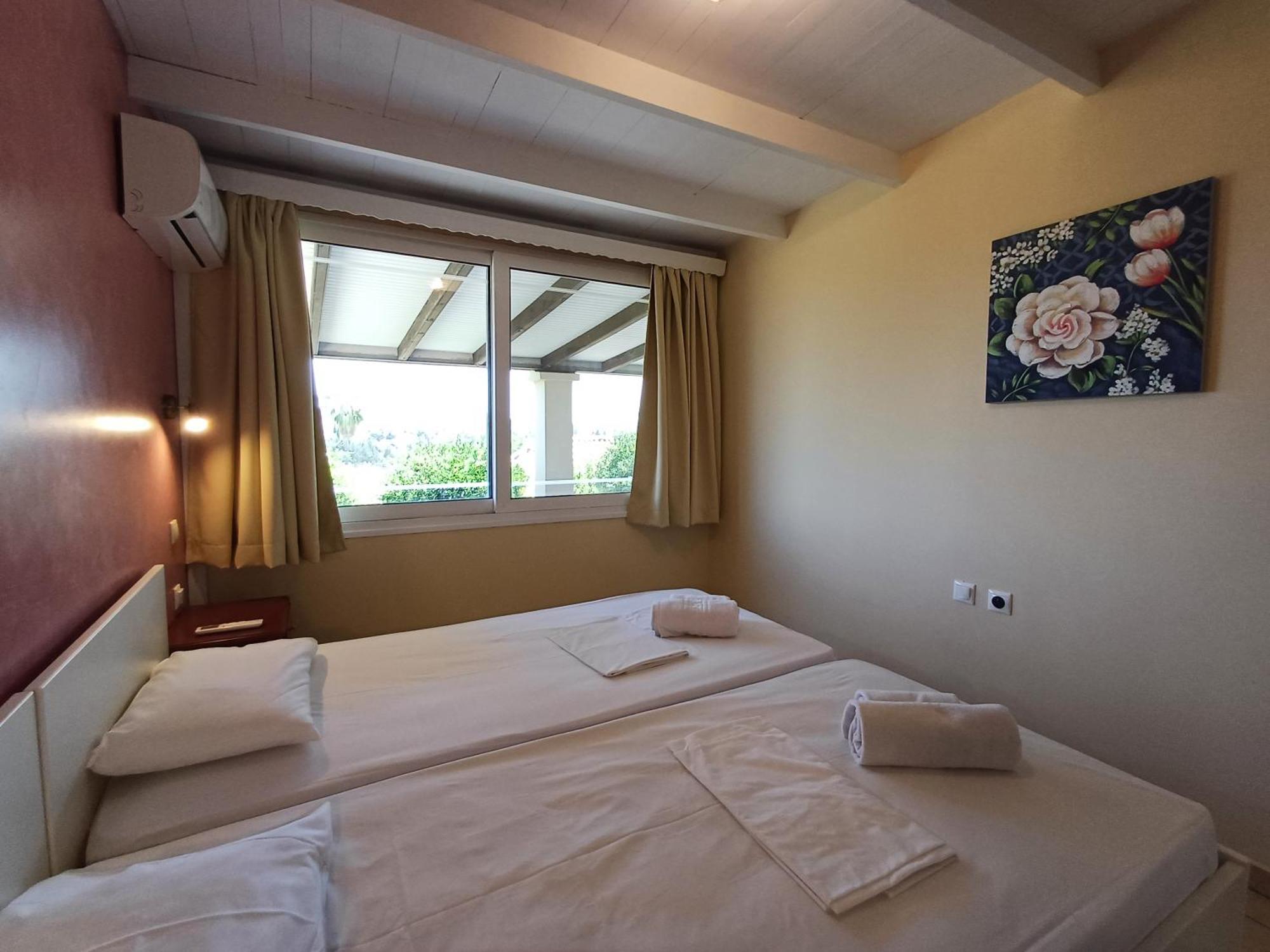 Penelope Apartment Hotel Dassia  Exterior photo